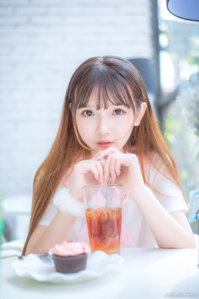 命运给你一个较低的起点，是想让你用你的一生去奋斗出一个绝地反击的故事。这个故事关于独立，关于梦想，关于勇气，关于坚忍。